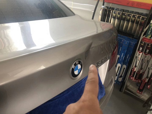  寶馬5系后蓋棱線深褶皺凹坑無(wú)痕修復(fù)